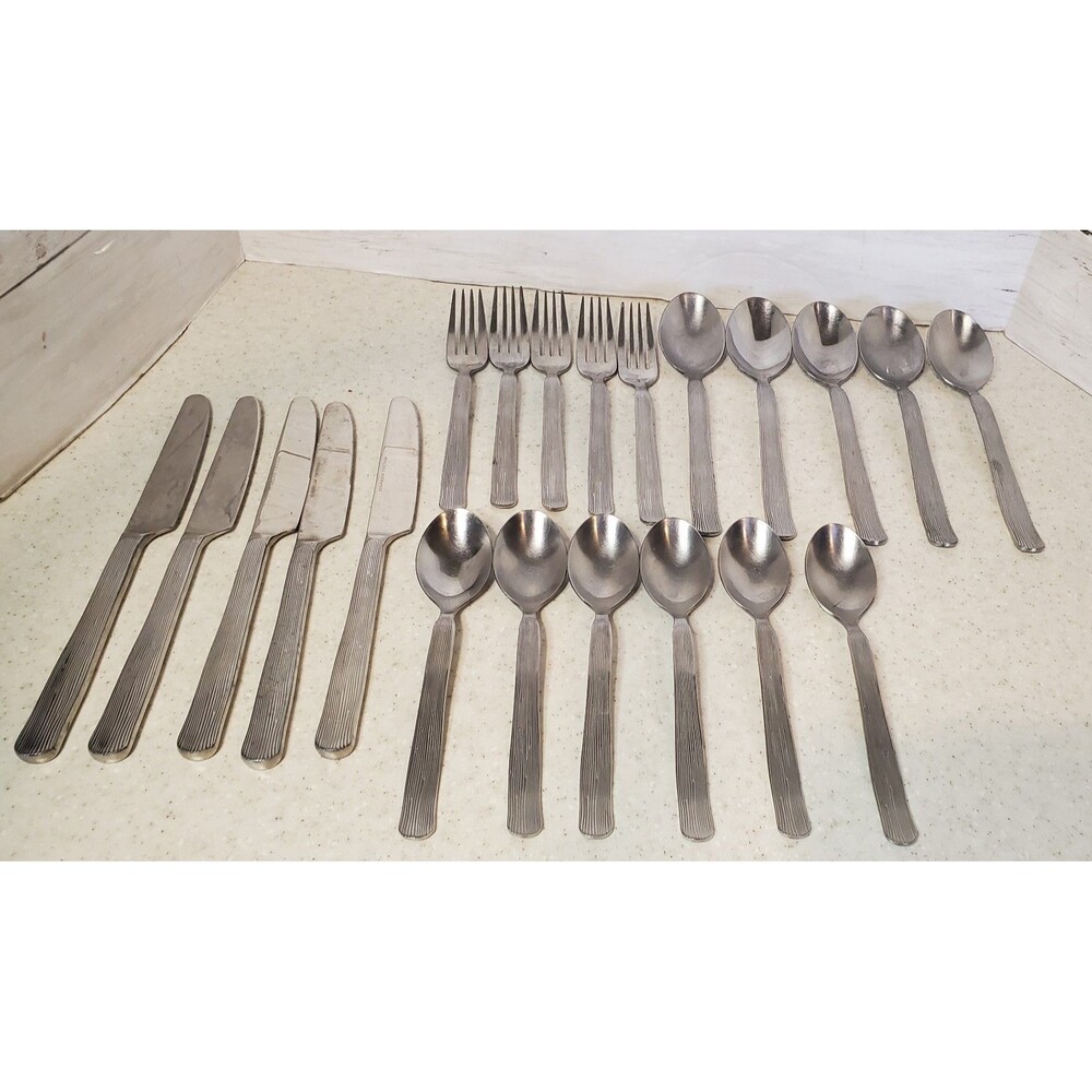 Vintage MCM Vietnam Stainless Steel Flatware Set 21 Pc Ribbed Bamboo Handle Kniv